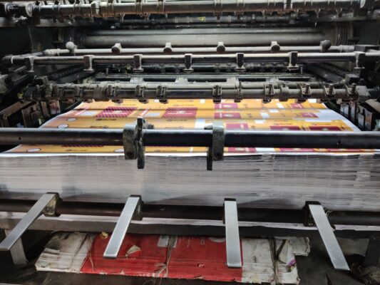 Offset press printing colour sheets